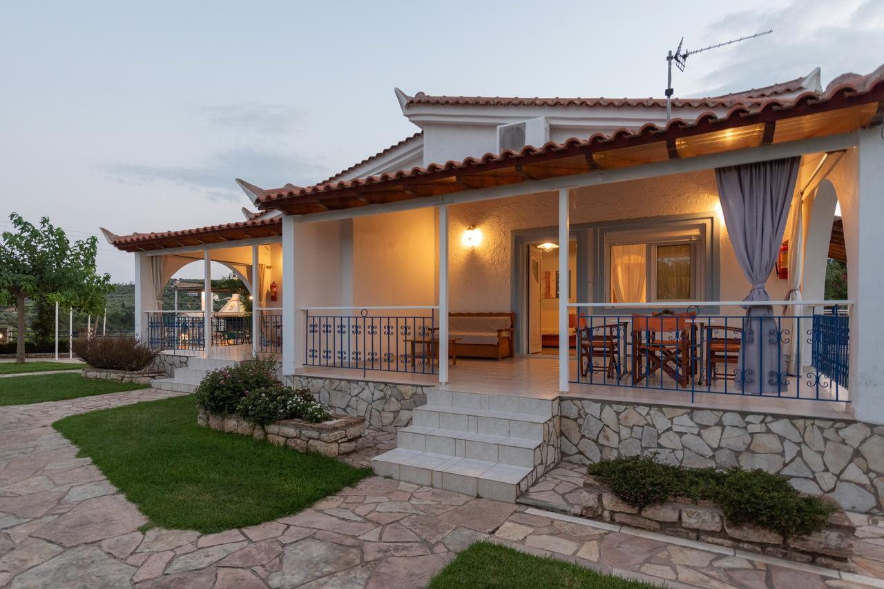 Villa Tasos Koutsoubos Koroni  Exterior photo
