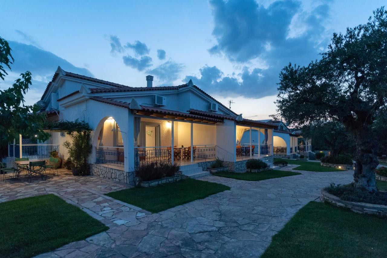 Villa Tasos Koutsoubos Koroni  Exterior photo