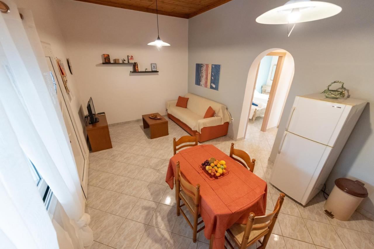Villa Tasos Koutsoubos Koroni  Exterior photo